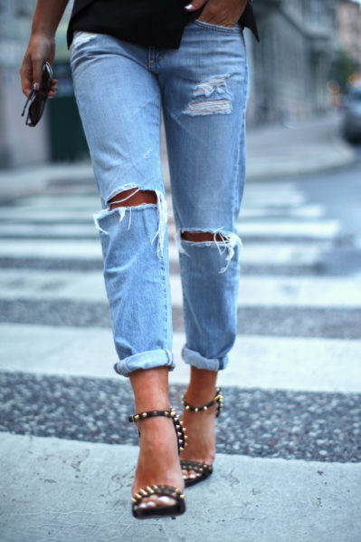 Ripped jeans. Photo credit Johanna Olsson/Fashion Blog