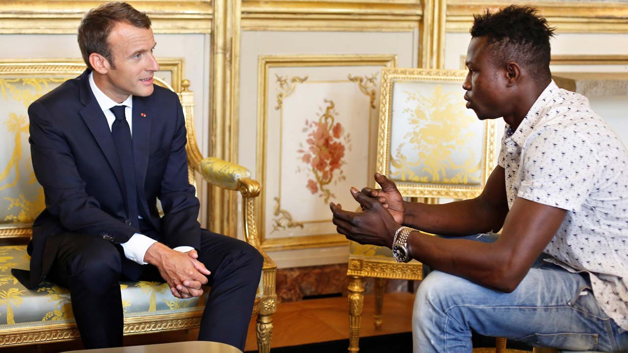 macron-and-Mamoudou-Gassama