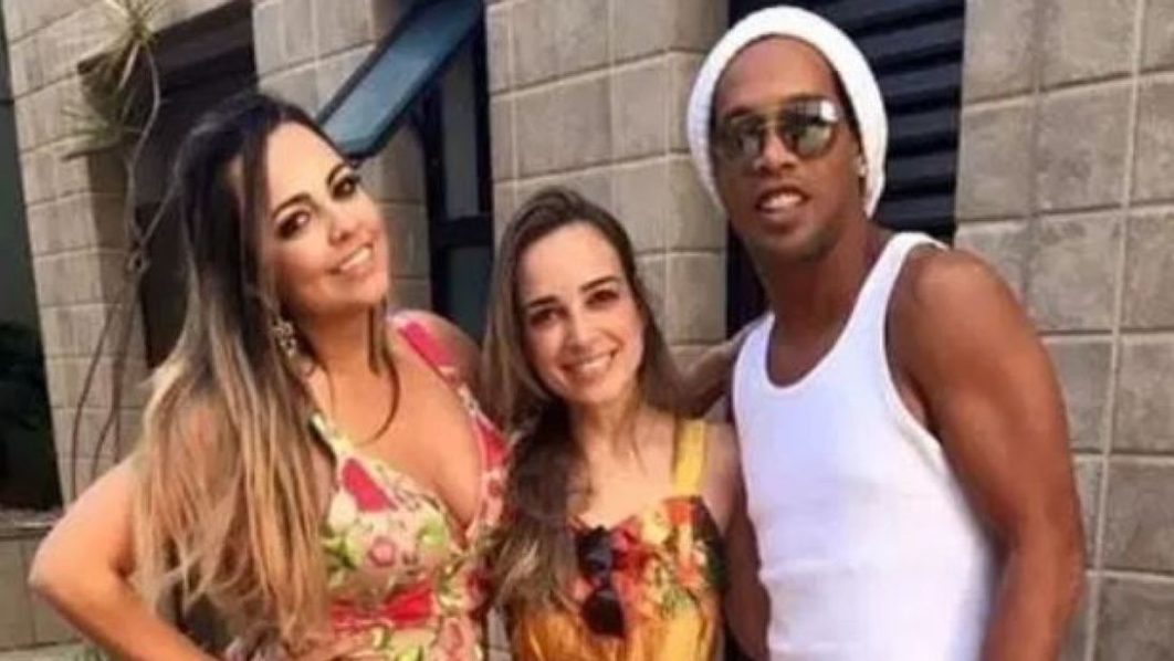 skynews-ronaldinho-priscilla-coelho_4319806