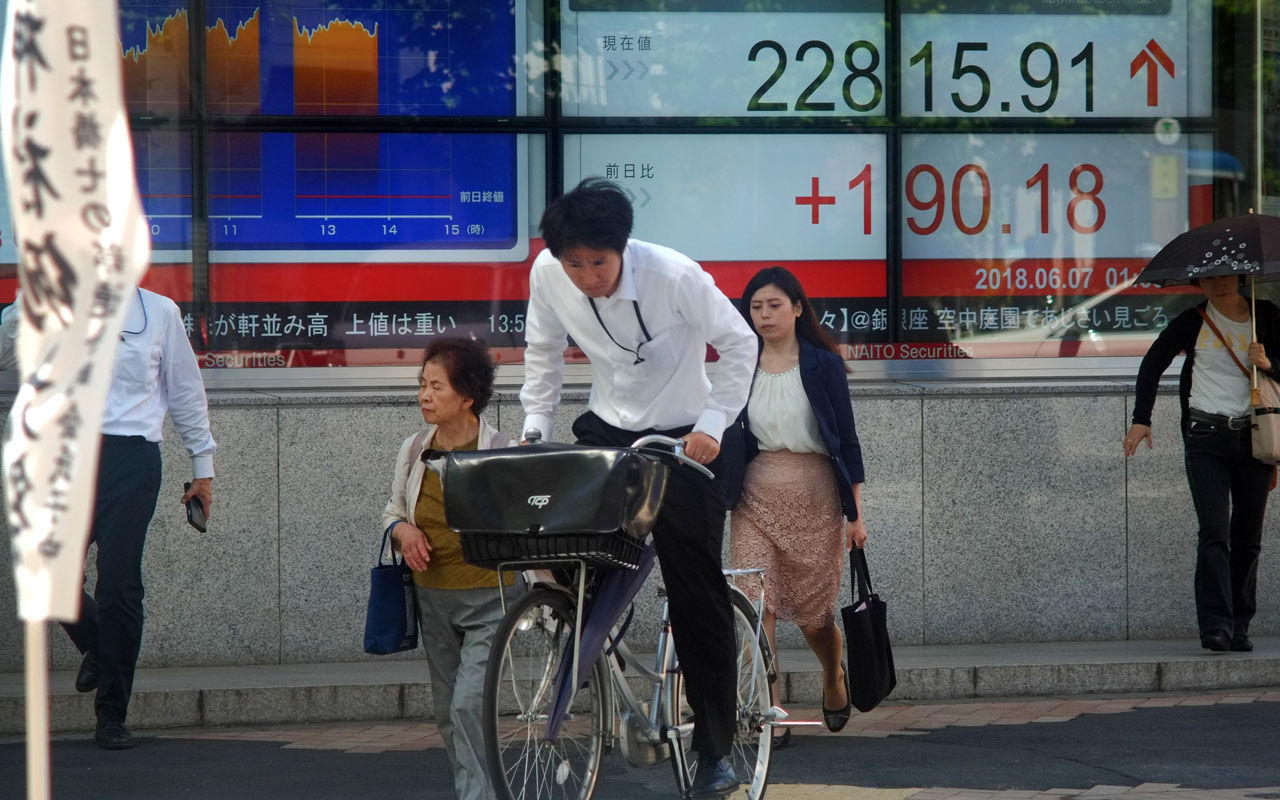 JAPAN-STOCKS