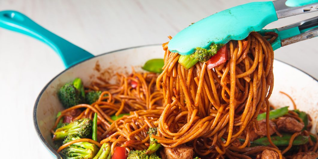 chicken-lo-mein-horizontal-1526595535