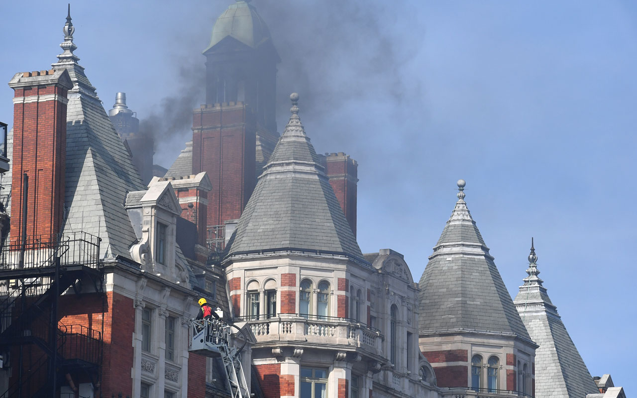 BRITAIN-FIRE-HOTEL