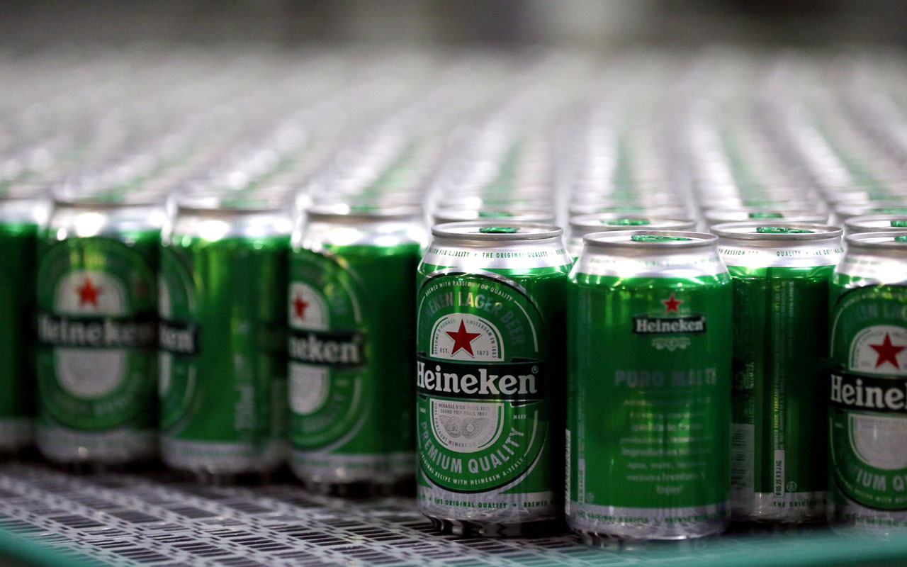 FILE PHOTO: Heineken beers are seen on a production line at the Heineken brewery in Jacarei, Brazil