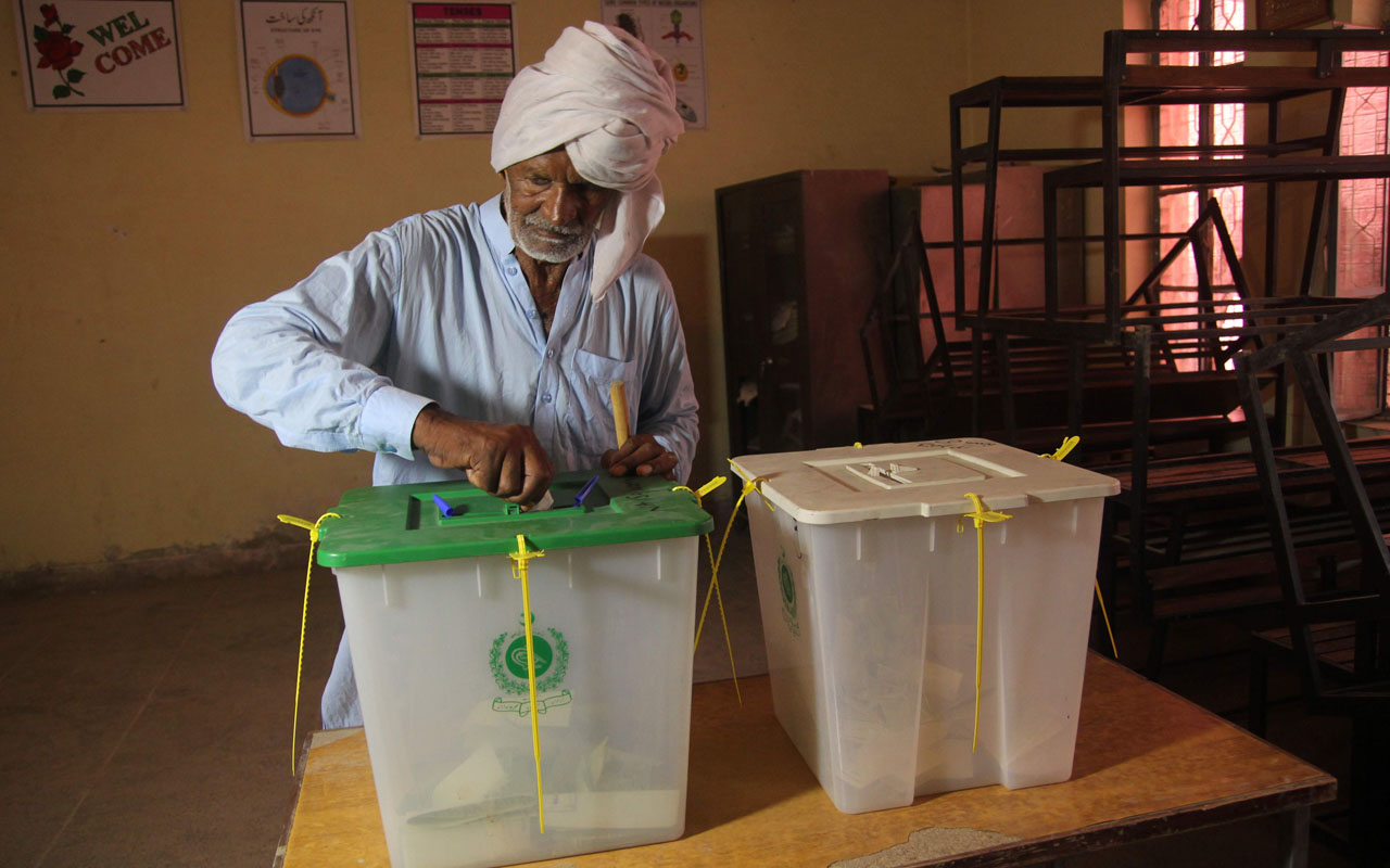 PAKISTAN-UNREST-ELECTION