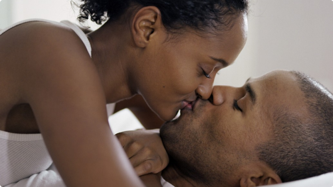 black_couple_kiss. Photo credit Graphic Online