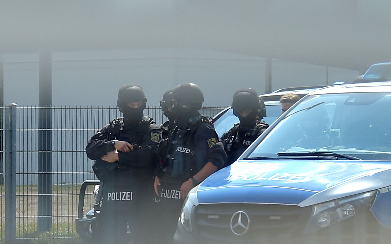 Merkel visits technology company Trumpf in Neukirch