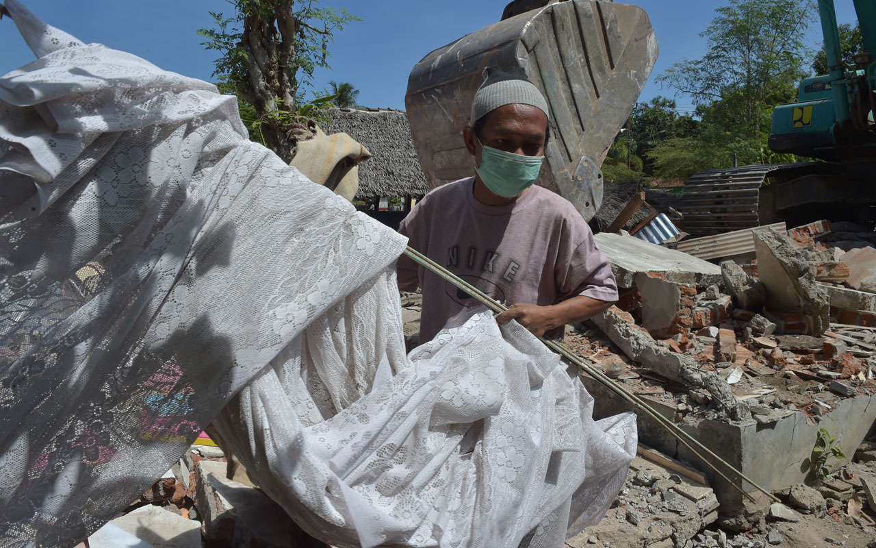 INDONESIA-QUAKE
