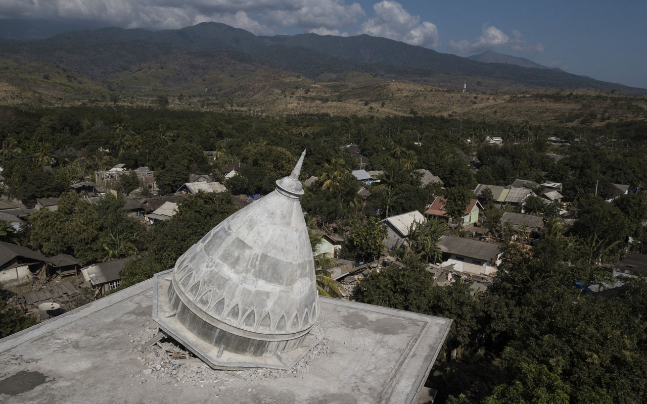 INDONESIA-QUAKE