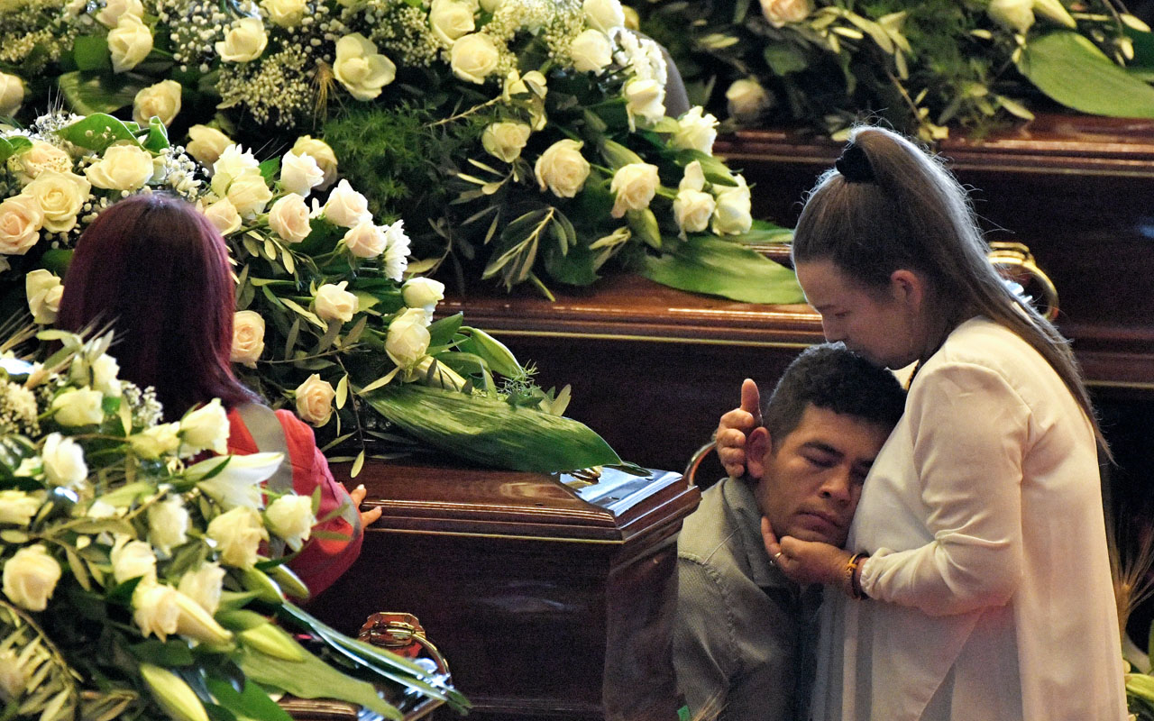 ITALY-ACCIDENT-TRANSPORT-FUNERAL