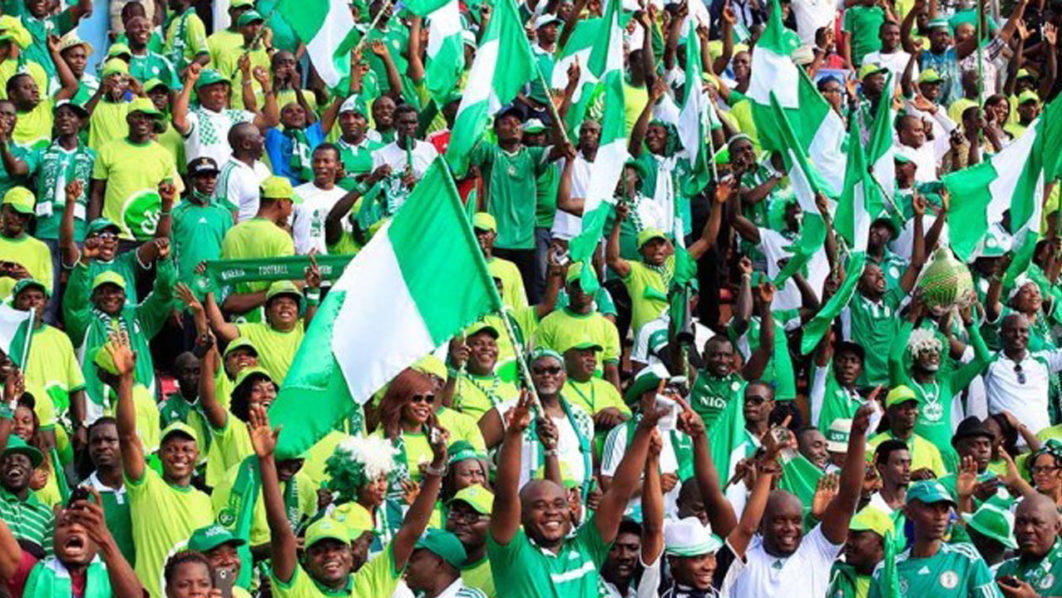 nigerian-football-soccer-fans