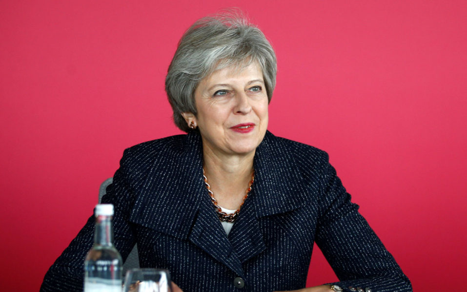 BRITAIN-POLITICS-BUSINESS-RACE
