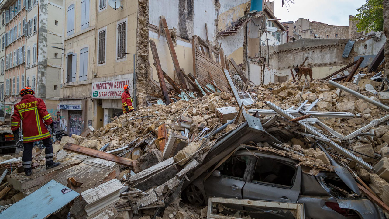 FRANCE-ACCIDENT-BUILDING