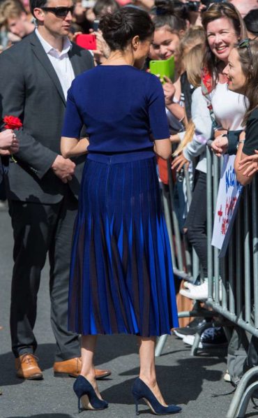 Meghan Markle see through skirt