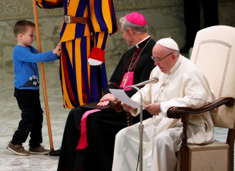 Pope_Francis_Argentinian_boy_2018_11_28_23_49_09. Photo GMA Network