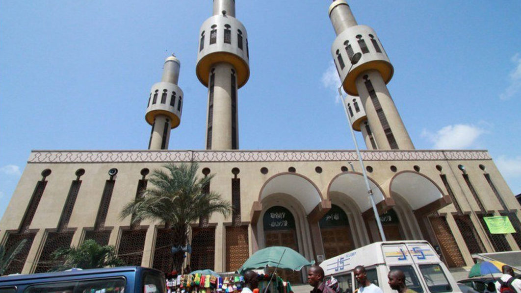 lagc1.mosque-194-56ebf05b004fb