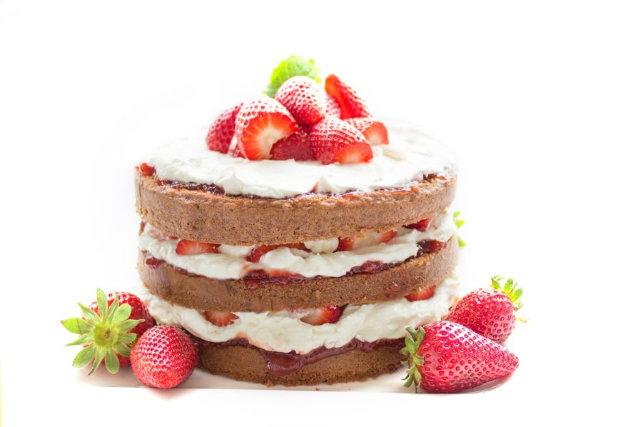 Ice cream cake with strawberries