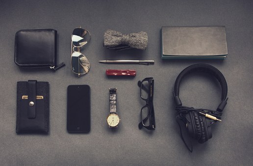 gadgets for guys. Photo Pixabey