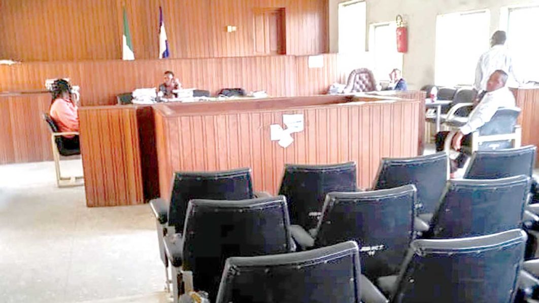 COURT-