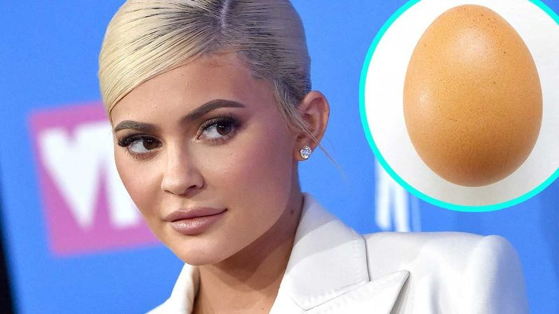 Kylie Jenner and an egg Photo – Pinterest