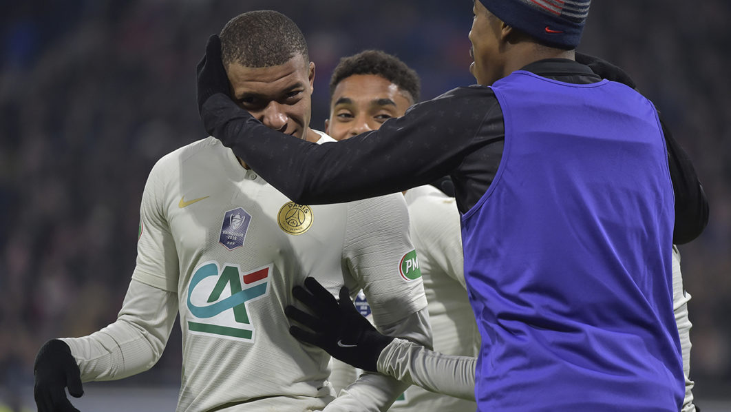 FBL-FRA-CUP-VILLEFRANCHE-PARIS