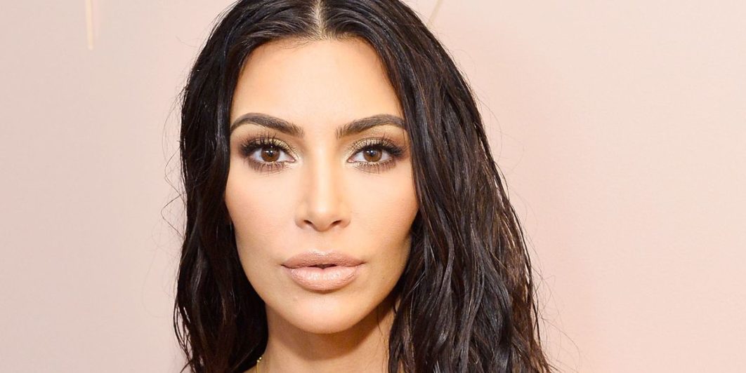 Kim Kardarshian, Photo. Cosmopolitan