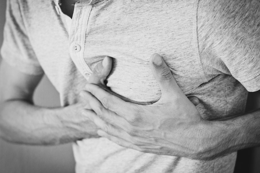 heartache-1846050_1280
