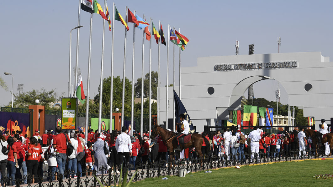 FBL-AFR-2019-MATCH1-EGY-ZIM-FANS