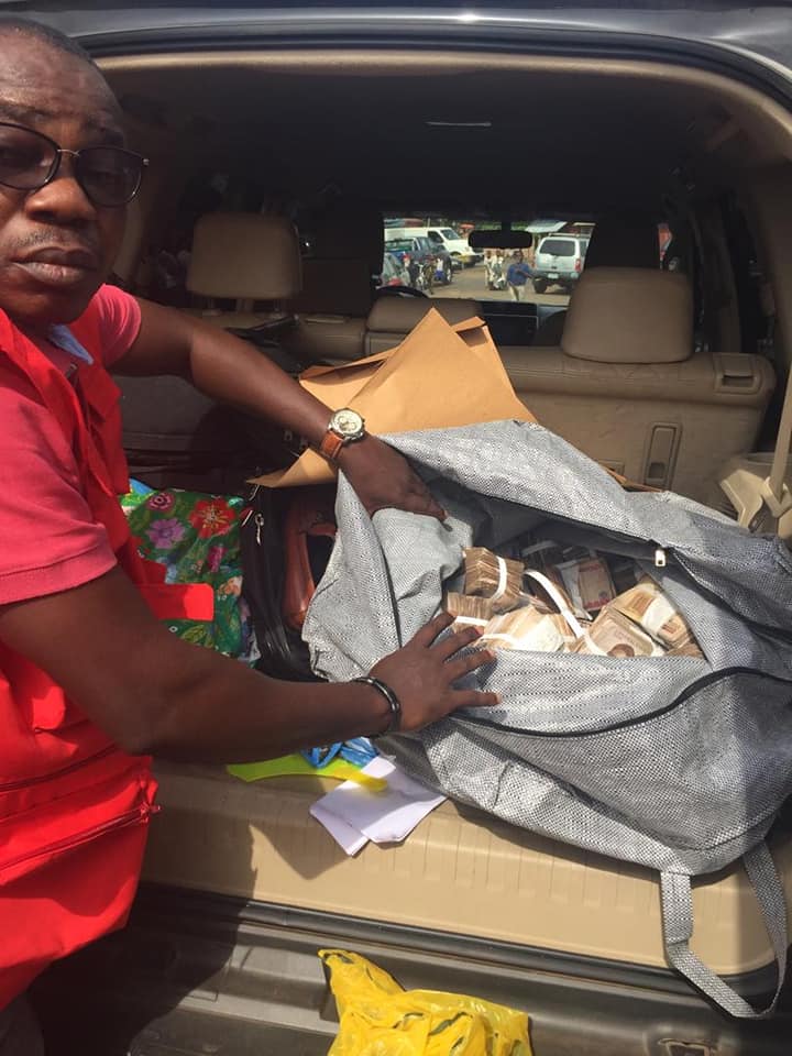 efcc official with cash intercepted