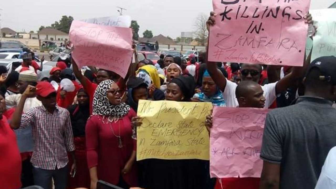 zamfara-protest-696×435