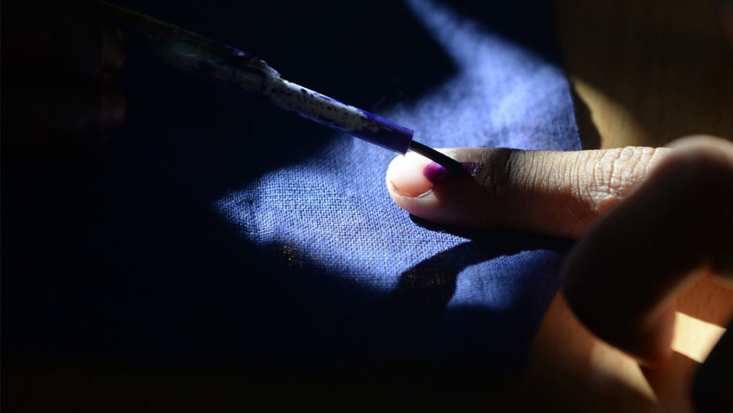 FILES-INDIA-VOTE-FINGER
