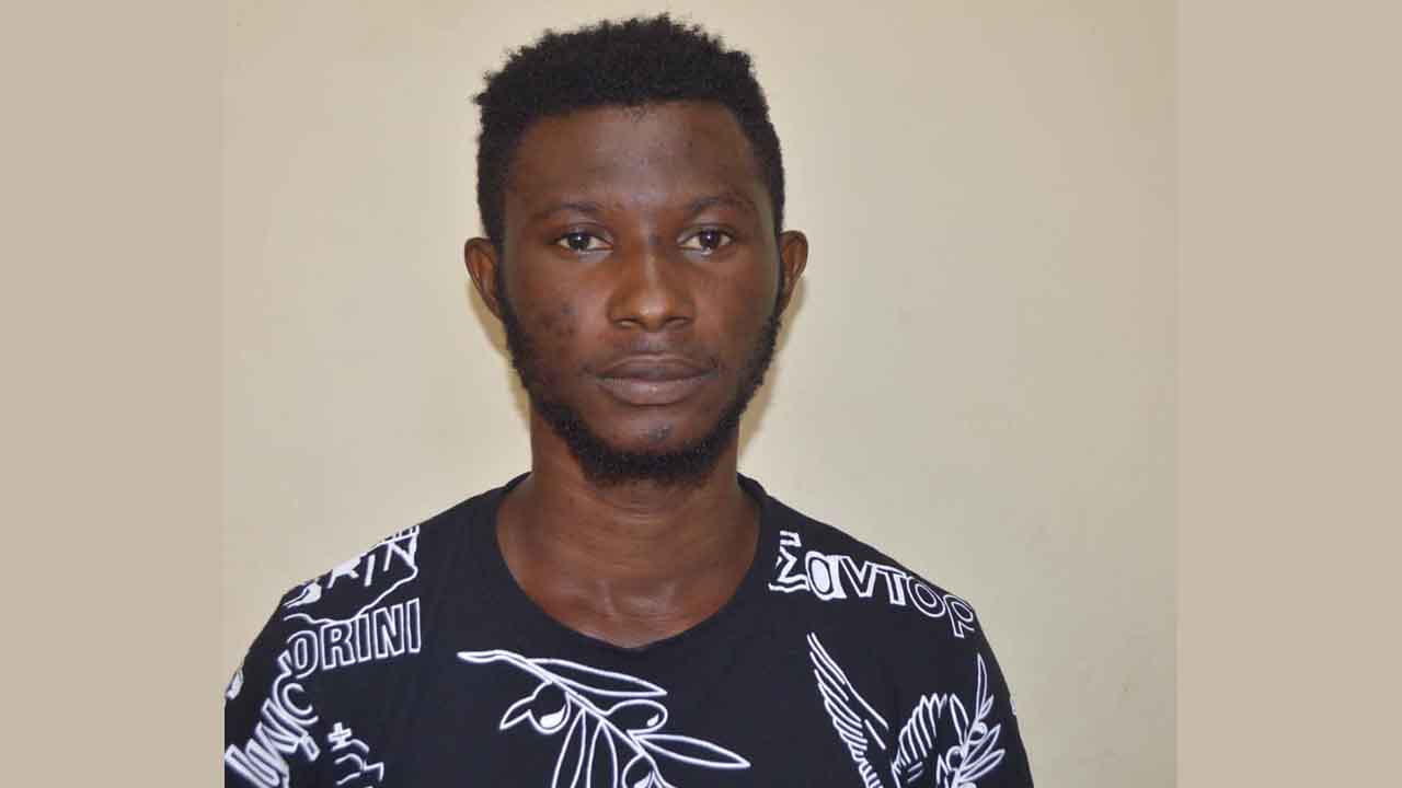 EFCC arrests 3sc footballer