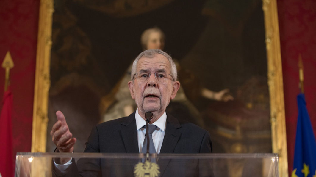 AUSTRIA-POLITICS-FAR-RIGHT-SCANDAL-ELECTIONS-KURZ