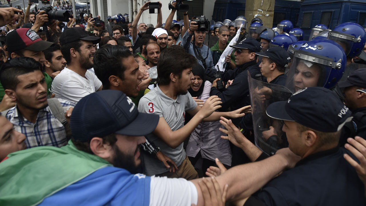 ALGERIA-POLITICS-DEMO-UNREST