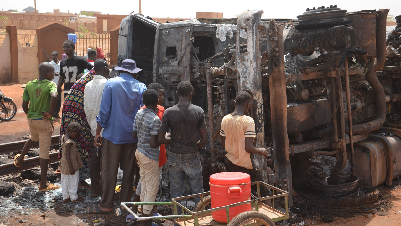 NIGER-OIL-BLAST