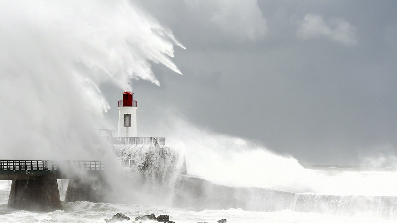 FRANCE-WEATHER-STORM