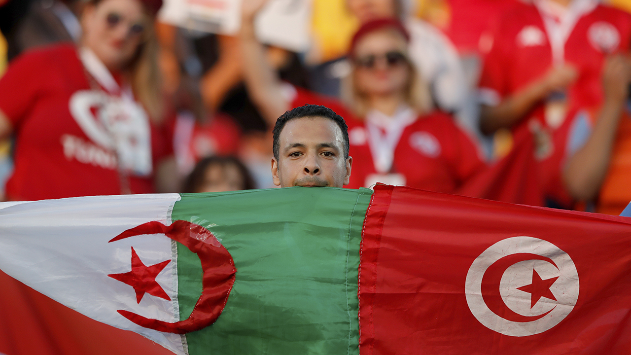 FBL-AFR-2019-MATCH9-TUN-ANG-FANS