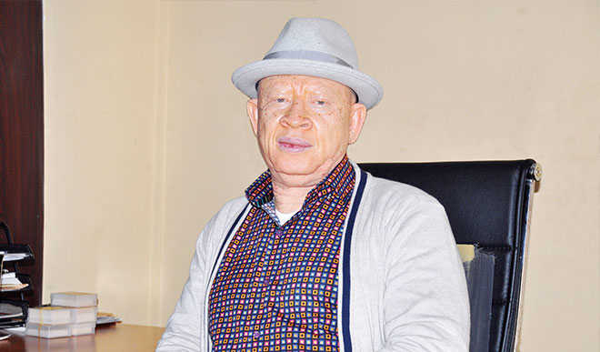 PROF DOUGLAS ANELE PIX