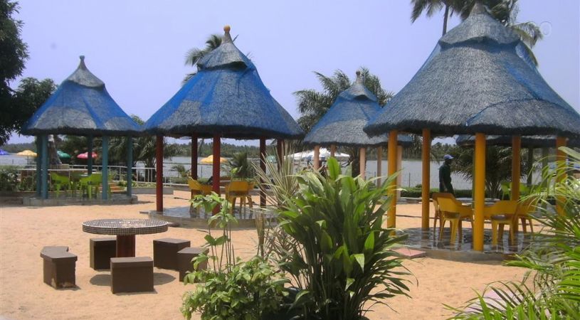 whispering-palms-resort-13282-bb37350696c284586e5c868ea9083af75860eee5