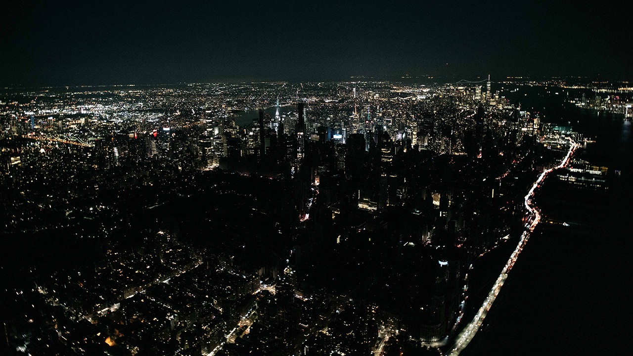 Section of Midtown And Upper West Side Of Manhattan Loses Power