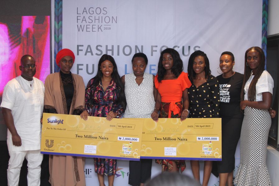 Chechi Arinze and Titi Belo, the recipients of N2,000,000 (Two Million Naira) with Zaniab Abbas (Assistant Manager, Sunlight), Princess Nnaji (Senior Brand Manager, Home and Hygiene), Osata Evbuomwan (Senior