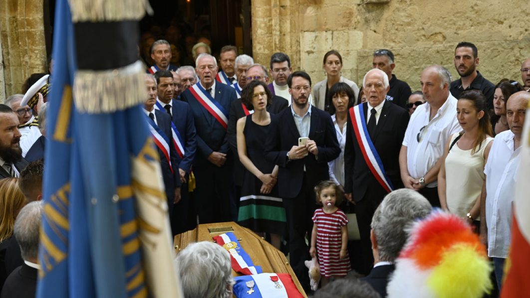 FRANCE-POLITICS-FUNERAL-TRIBUTE