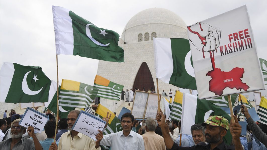 PAKISTAN-INDIA-KASHMIR-KHAN