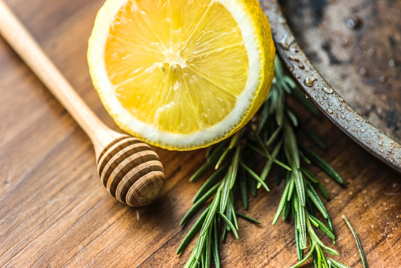 A slice of lemon | Photo: Pexels