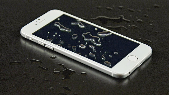 wet iphone _ photo twitter