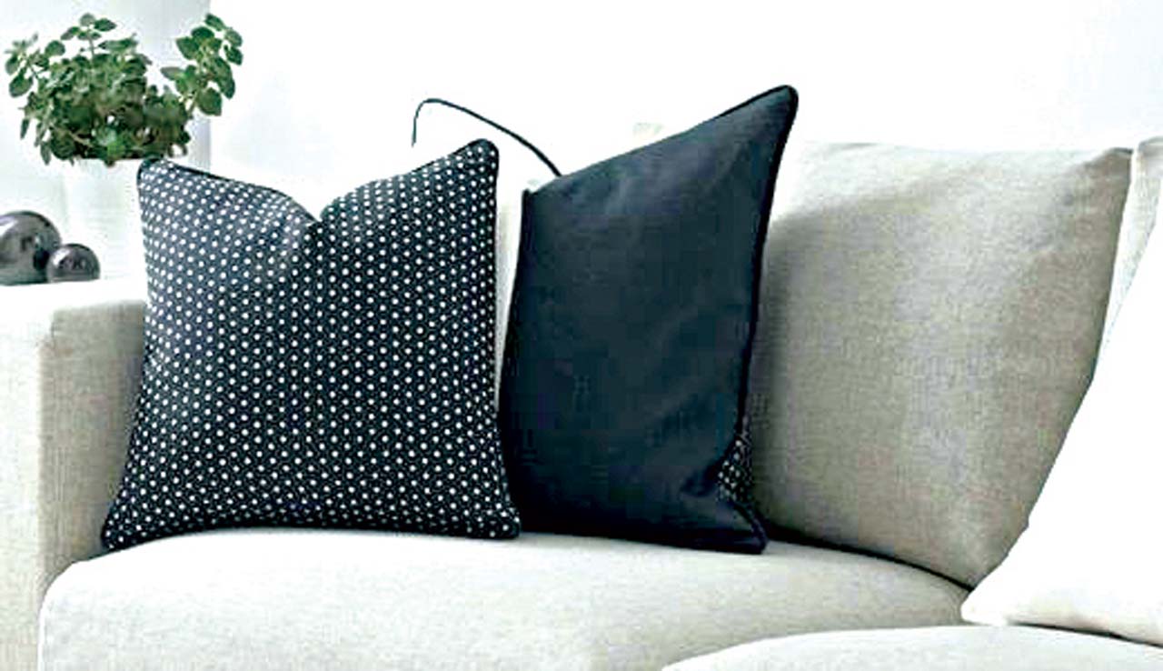 Throw-pillow3……