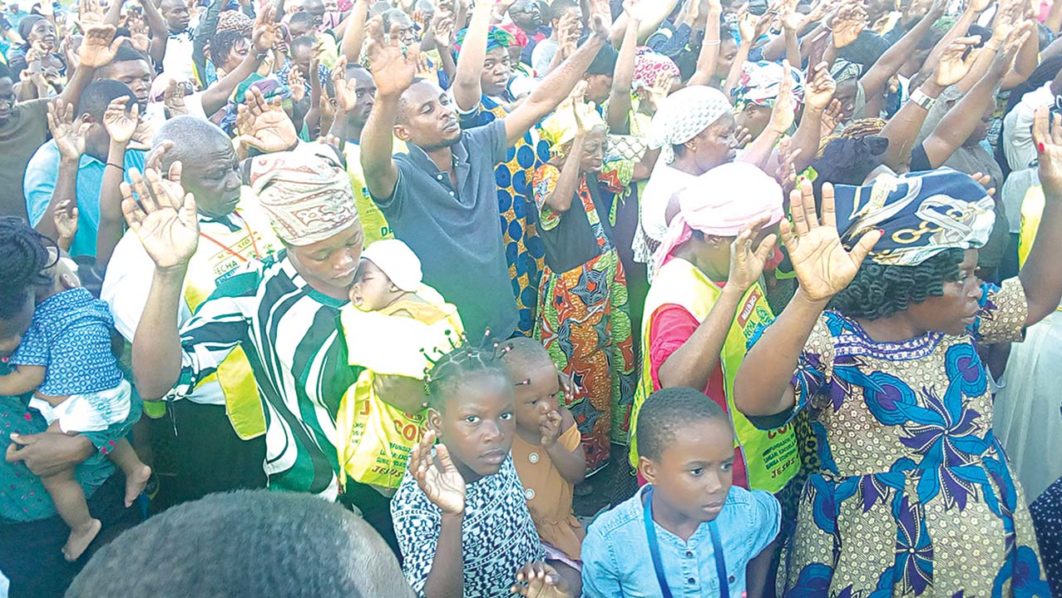 Worshippers-at-Malabo-