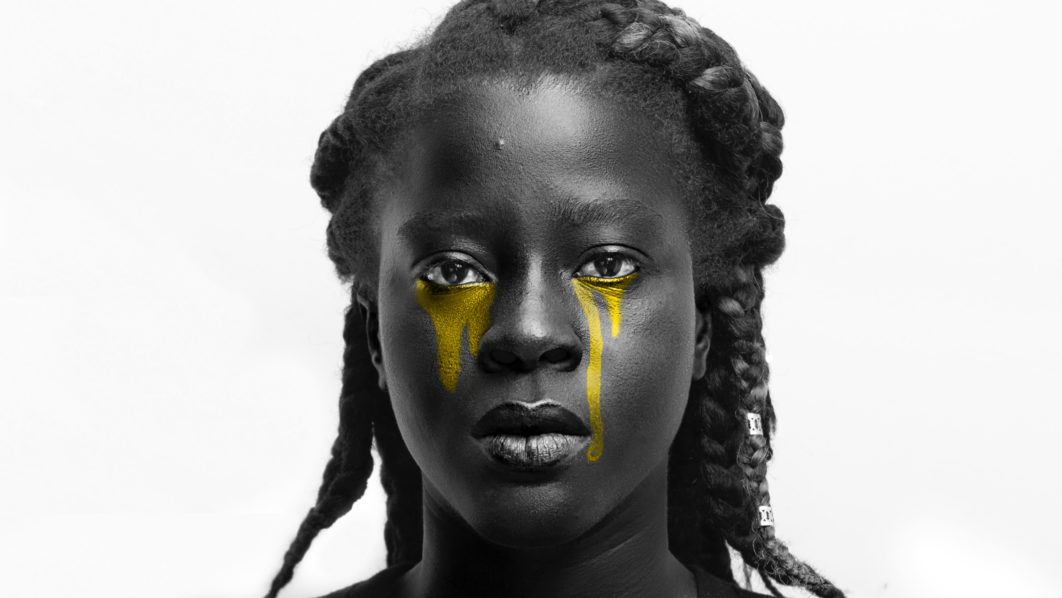 alone-black-and-white-crying-2901191