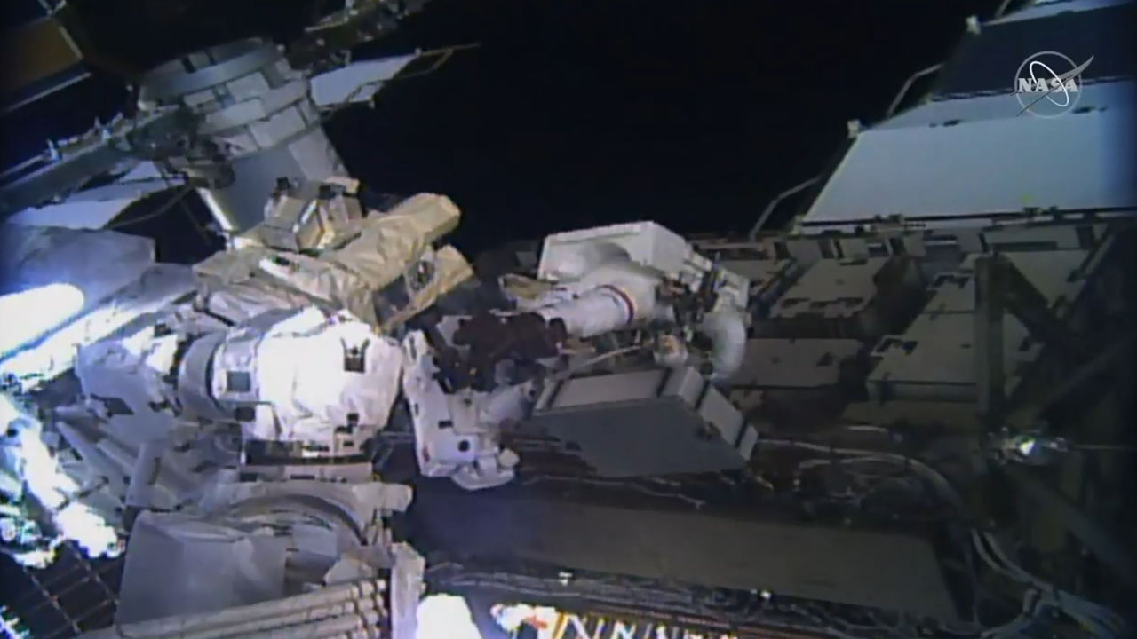 ISS spacewalk by NASA astronauts Christina Koch and Jessica Meir
