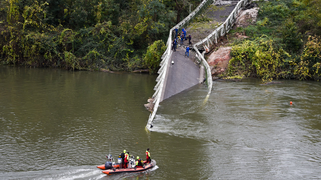 FRANCE-ACCIDENT-TRANSPORT-BRIDGE