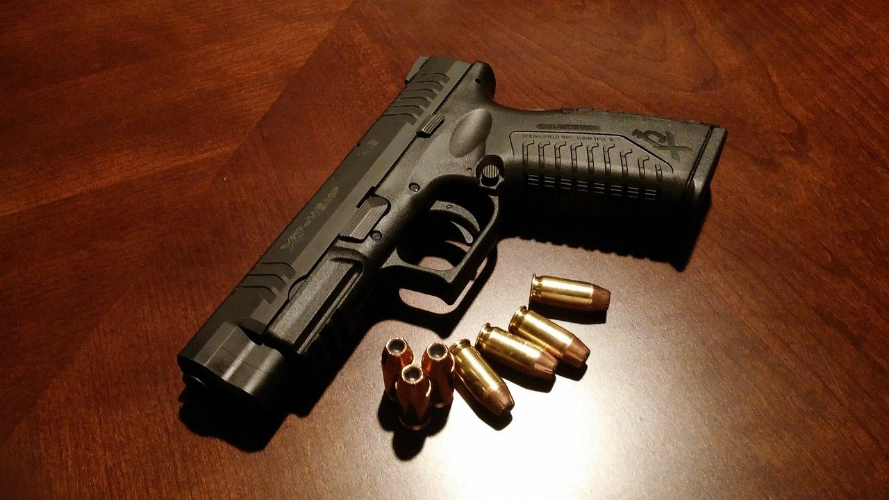 Hand Gun